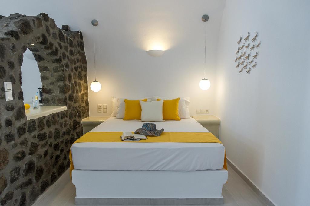 Asma Suites Fira  Zimmer foto